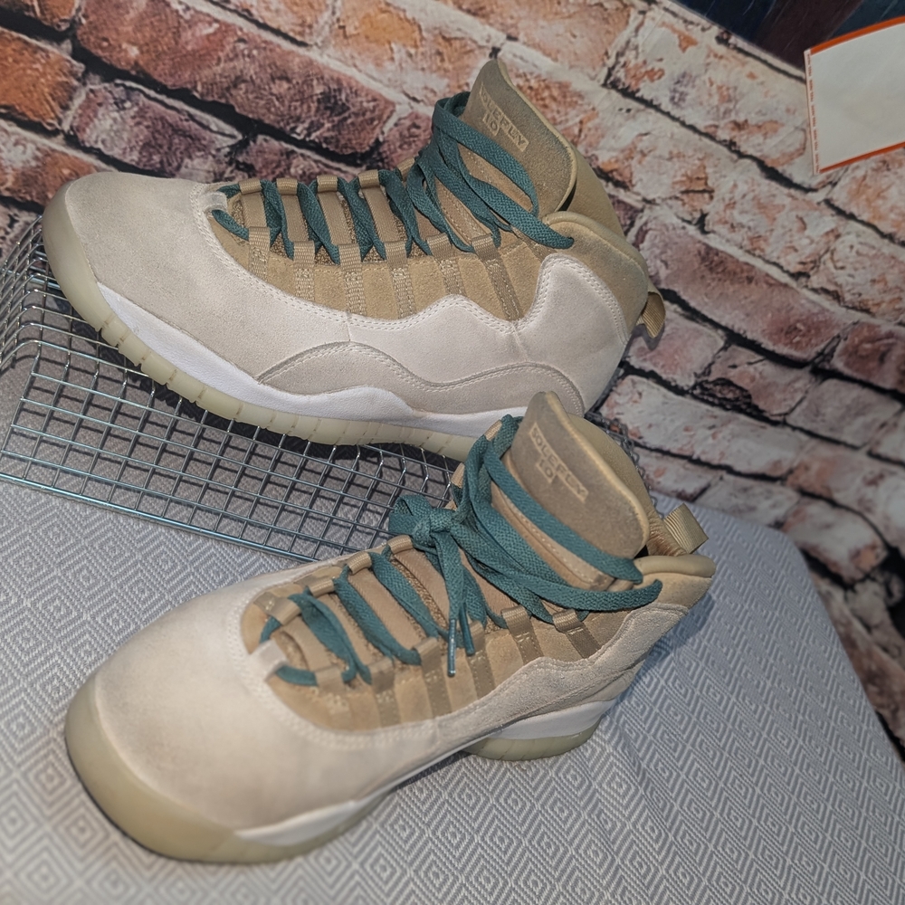 Jordan 10 X SoulFly,  EUC,  Mens Size 8.5